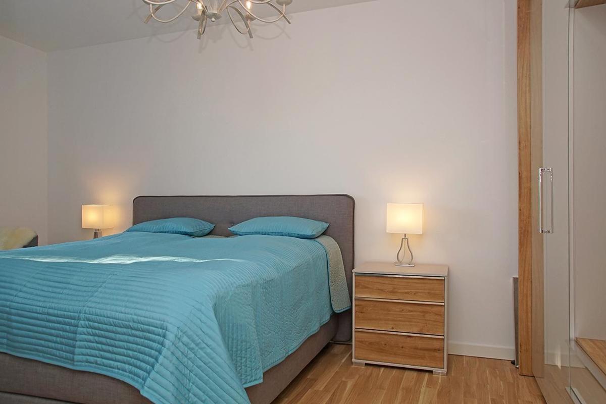 Haus Yachthafen 4 *